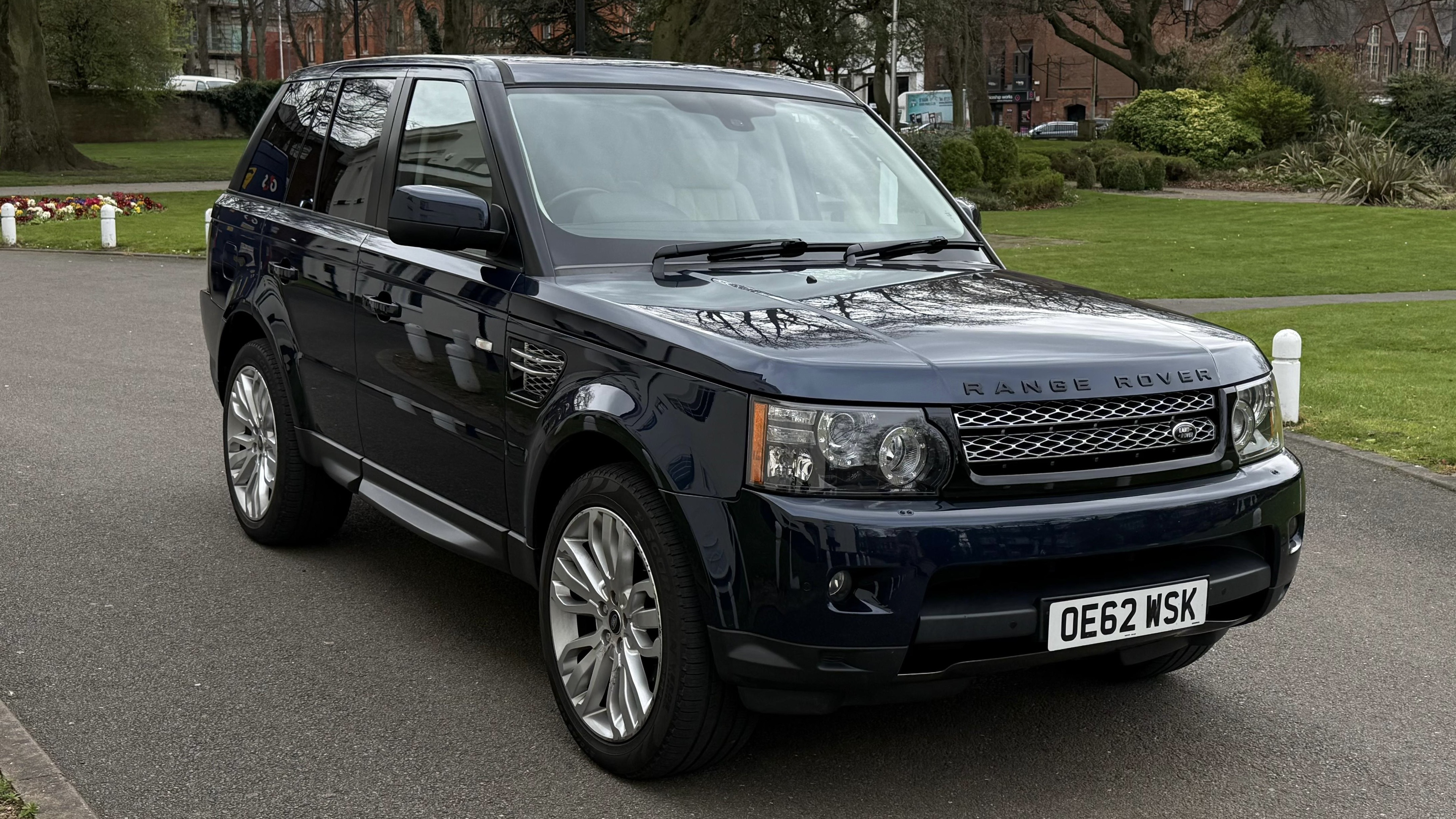 Land Rover Range Rover Sport 3.0 SD V6 HSE Black Auto 4WD Euro 5 5dr (2013)