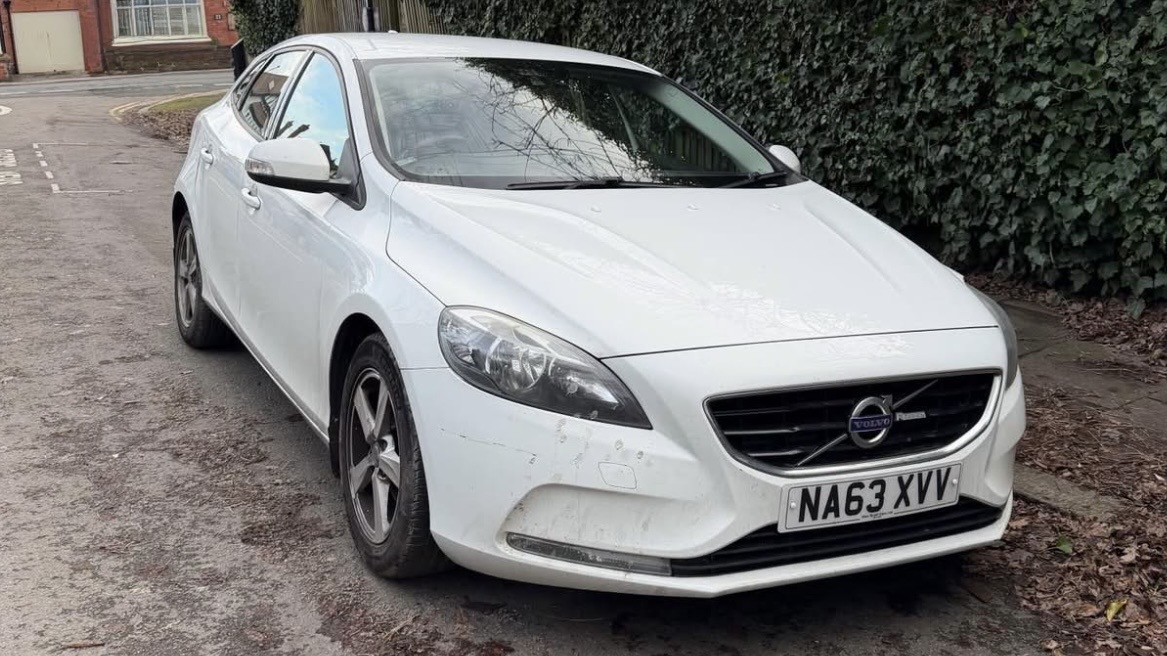 Volvo V40 1.6 D2 ES Nav Euro 5 (s/s) 5dr (2013)