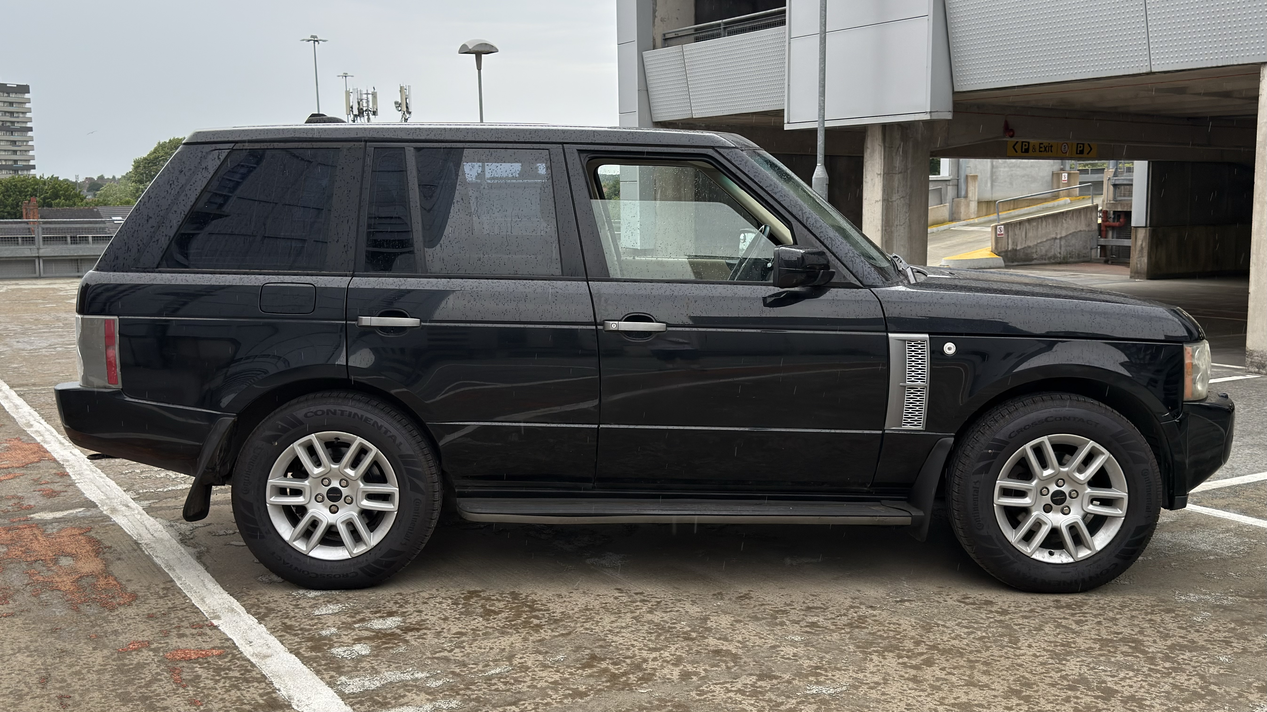 Land Rover Range Rover 4.4 V8 Vogue SE Auto 4WD Euro 4 5dr (2005)