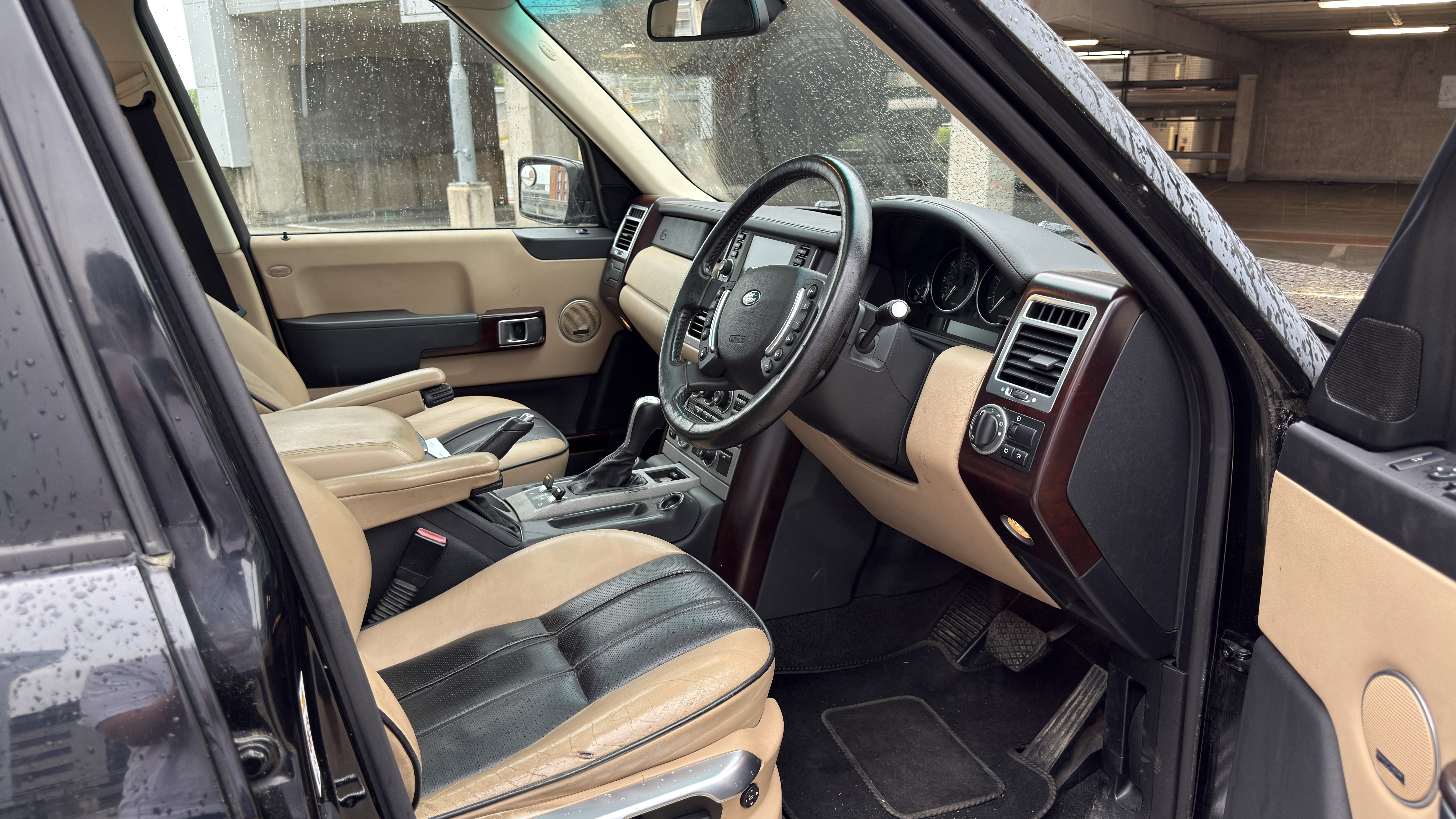 Land Rover Range Rover 4.4 V8 Vogue SE Auto 4WD Euro 4 5dr (2005)