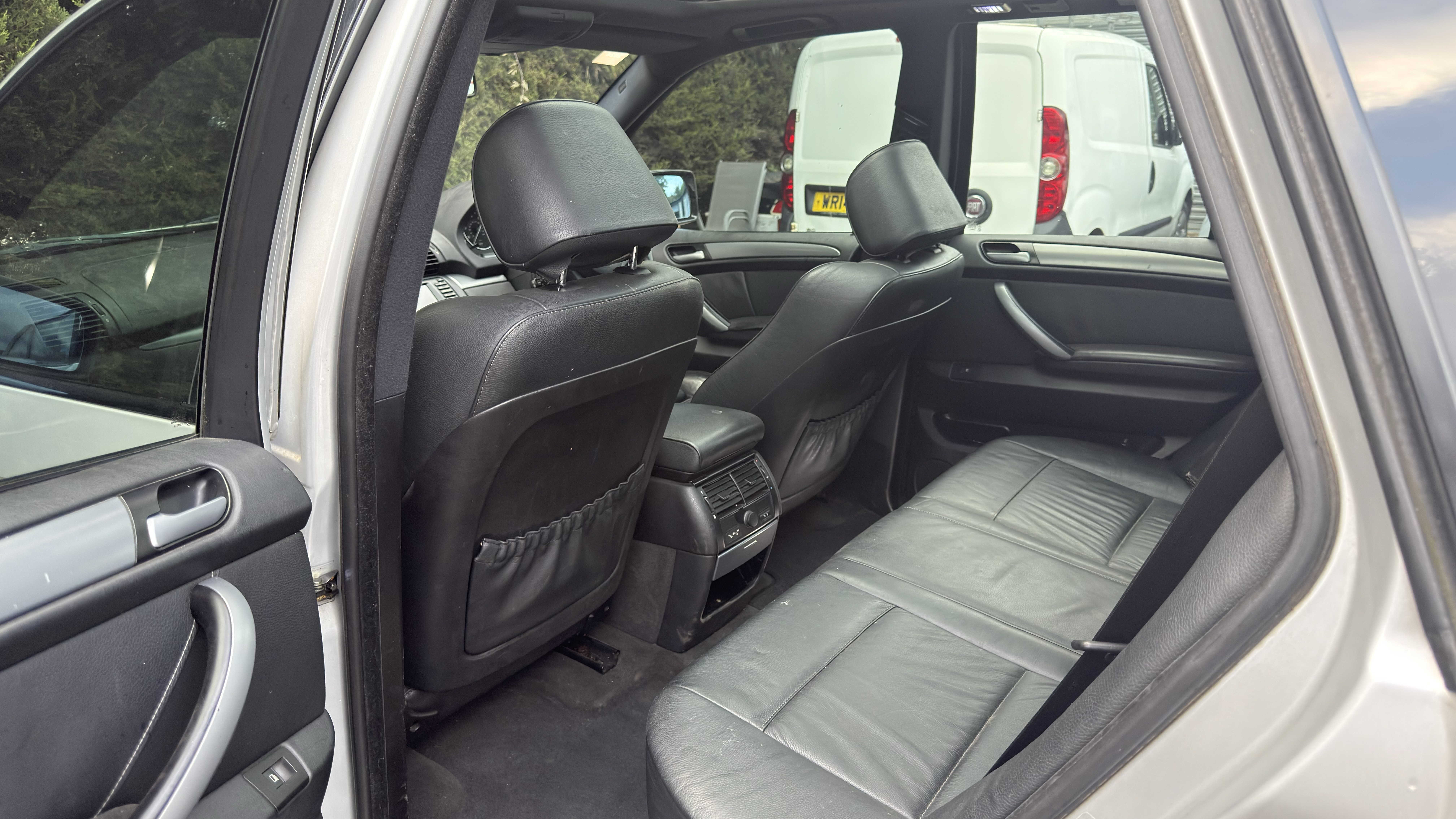 BMW X5 3.0i Sport Exclusive Edition Auto 4WD Euro 3 (2005)